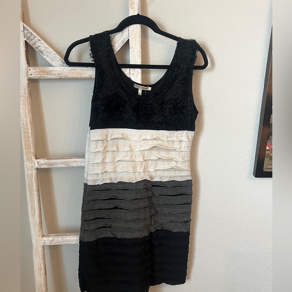 Moon River Black and White Textured Mini Dress